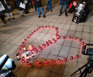Serce Świateł dla Pawła Adamowicza. Wydarzenie KOD-u przeciw nienawiści