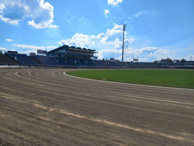 Kino plenerowe na stadionie żużlowym w Lesznie?