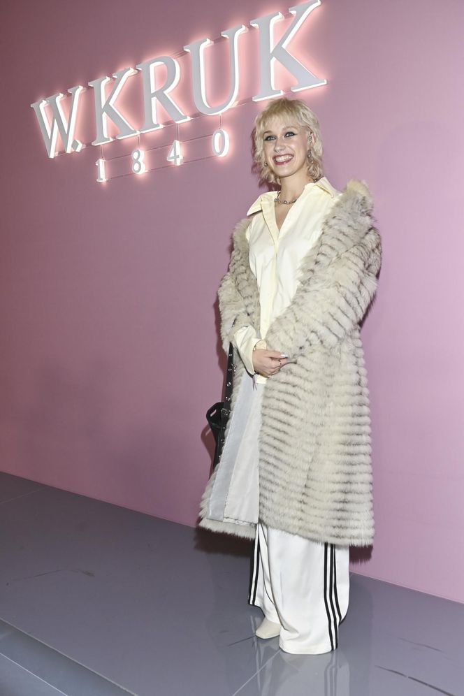 Smukła Wojciechowska, sportowa Nosowska i futrzasta Szroeder. Tłum gwiazd na imprezie marki biżuteryjnej