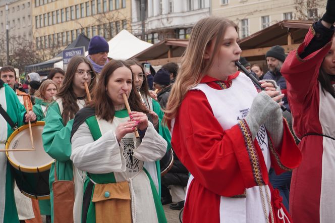 Kiermasz i inscenizacja na Placu Wolności z okazji Kaziuka Wileńskiego