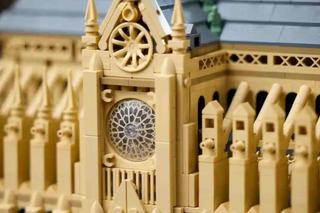 LEGO Architecture Katedra Notre-Dame 