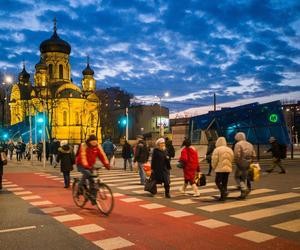 W tych dzielnicach mieszkają najszczęśliwsi warszawiacy. Ranking