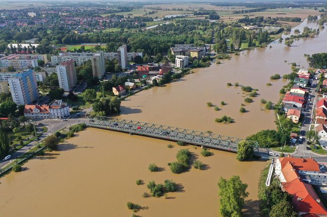 Tak wygląda Oława w czasach powodzi 2024 roku. Poruszający materiał