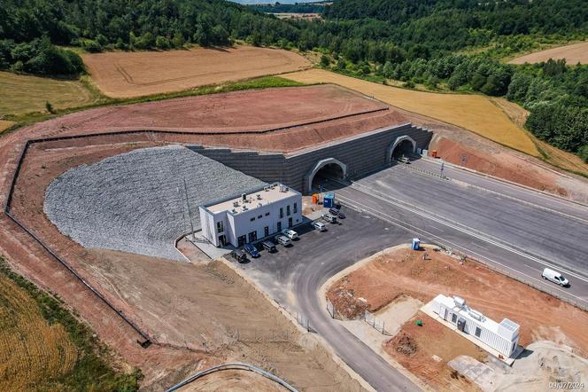 Odcinek Bolków – Kamienna Góra liczy w sumie nieco ponad 16 kilometrów długości. W dłuższym tunelu będzie odcinkowy pomiar prędkości