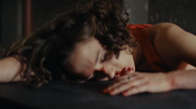 Zatoka szpiegów 2, ostatni odcinek 19. Eva (Sonia Mietielica)