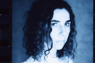 PJ Harvey prezentuje bardzo osobisty album! I Inside the Old Year Dying jest już dostępny