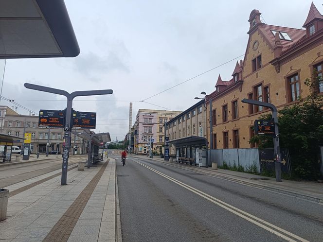 Estakada na Rynkiem w Chorzowie wyłączona z ruchu. Miasto czeka drogowy paraliż