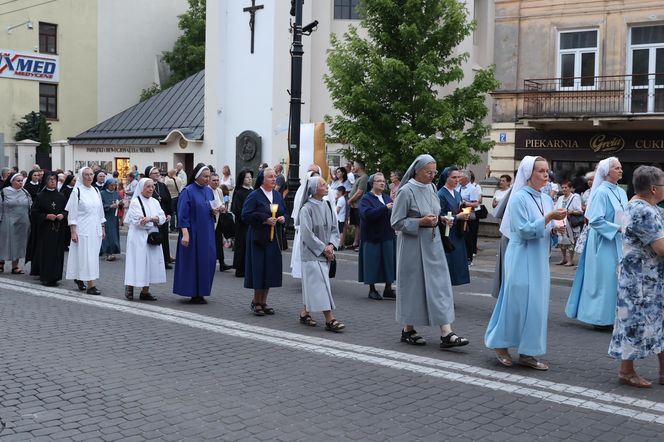 76. rocznica Cudu Lubelskiego. Procesja różańcowa w centrum Lublina