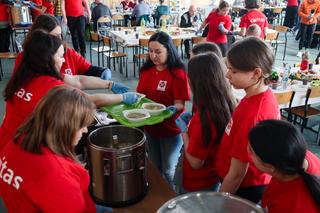 Śniadanie wielkanocne 2024 dla potrzebujących i samotnych w Białymstoku