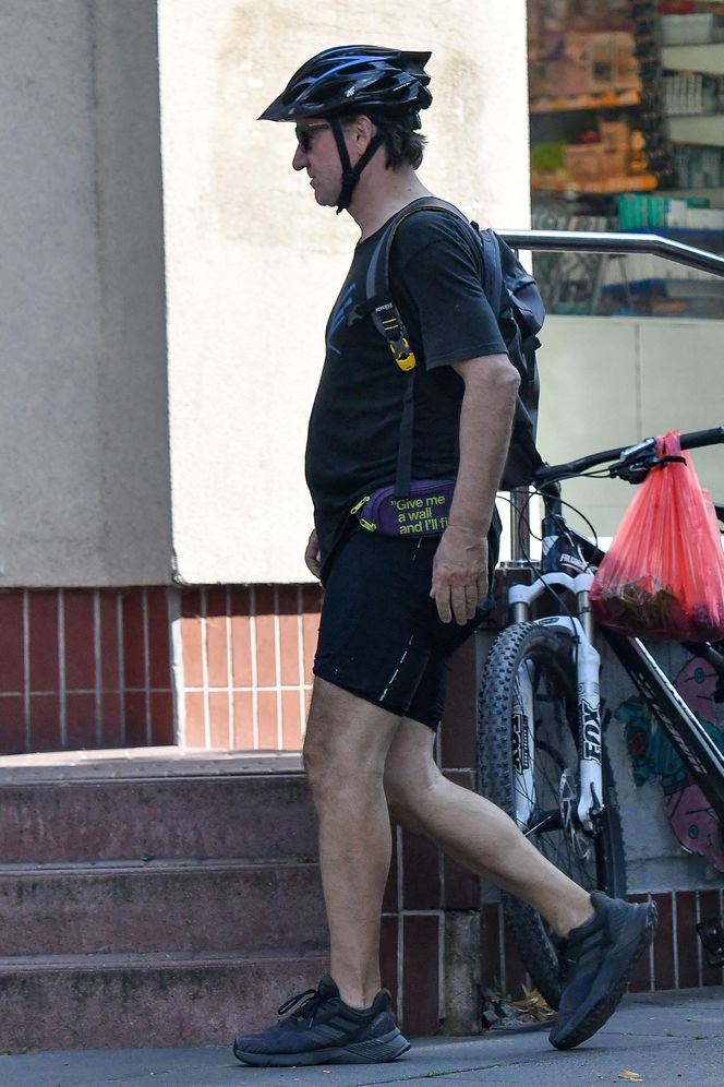 Robert Więckiewicz na rowerze