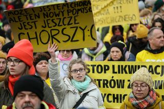 Żółty Marsz w obronie Centrów Zdrowia Psychicznego