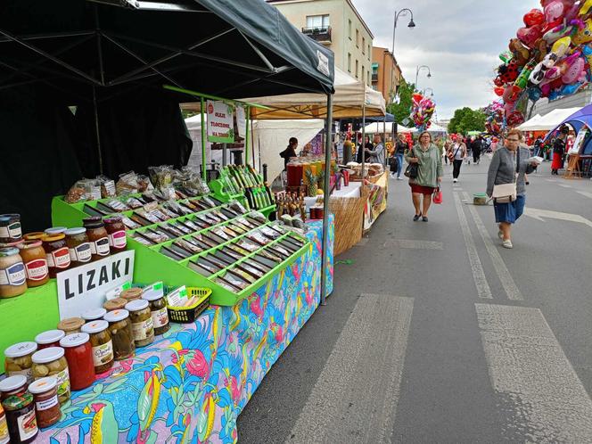 Stoiska wystawców podczas Jarmarku św. Stanisława można odwiedzać w godz. 10.00-18.00 w dn. 10 i 11 maja