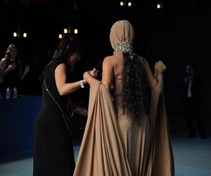 Wszyscy patrzyli na Kim Kardashian. Ale nic nie mogli zobaczyć!