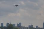 Odlot załogi Romualda Koperskiego na trasie Warszawa - Tokio - Warszawa 