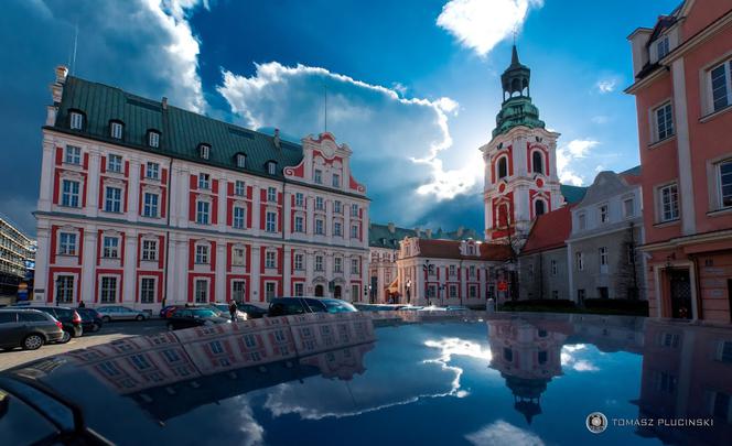 Poznańskie zabytki... odbite na maskach samochodów!