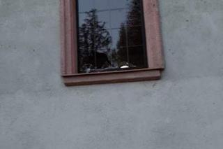 Cmentarz w Kozakowicach zdewastowany!