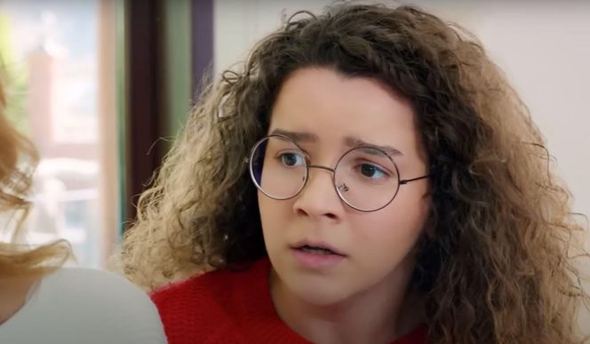 Melis naprowadzi porywacza na trop Zeynep. Dojdzie do tragicznego wypadku i dziewczyna zostanie pojmana.