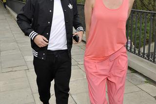 Czesław Mozil z partnerką