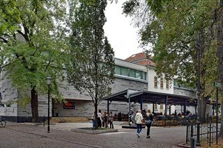 Ten budynek postawiono w PRL-u i jest najpiękniejszy w Małopolsce według AI. To perła modernizmu! 