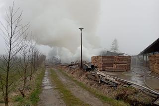 Gigantyczny pożar tartaku! Gęste kłęby dymu nad podkarpackim
