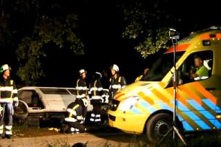 HOLANDIA. Wypadek busa z Polakami. W ZIJTAART bus uderzył w drzewo - 8 rannych ZDJĘCIA