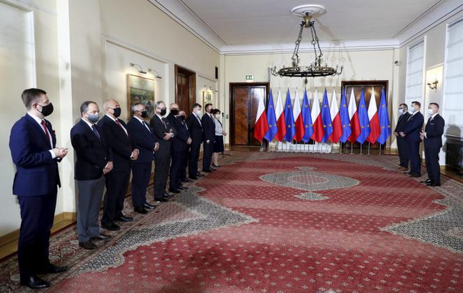 Zmiany w rządzie