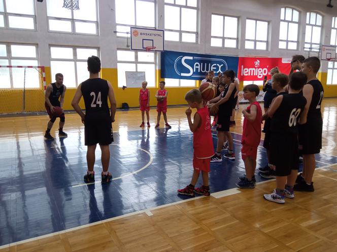 Basket Camp w Grudziądzu. Trening z Kacpą