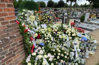 Przejmujący widok na grobie Jakuba Pracharczyka. 20-latek zginął w katastrofie awionetki