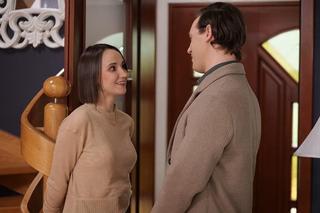 Pierwsza miłość, odcinek 3816 Melka (Ewa Jakubowicz), Remigiusz Reterski (Stefan Pawłowski)