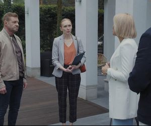 M jak miłość, odcinek 1886. Sąsiedzi (Joanna Rucińska, Karol Bieniek), Dorota (Iwona Rejzner), Bartek (Arkadiusz Smoleński)