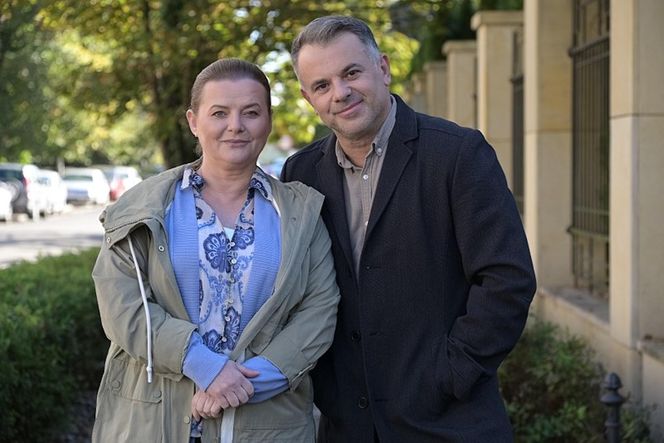 Pierwsza miłość odcinek 3950. Hubert (Rafał Szałajko), Paulina (Jowita Budnik)