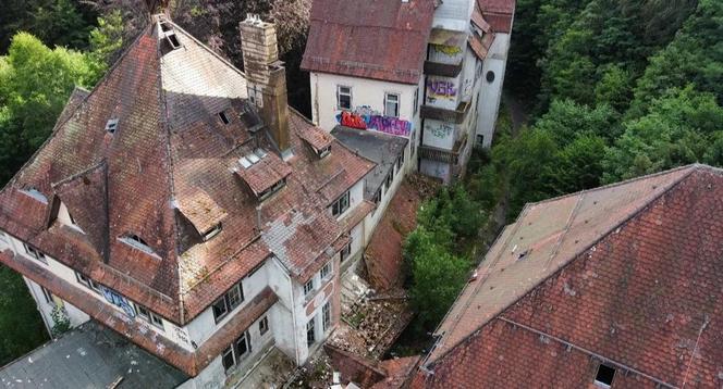 	Bydgoszczanie zwiedzją opuszczone domy. W Niemczech byli w starej fabryce czekolady i zapomnianym sanatorium