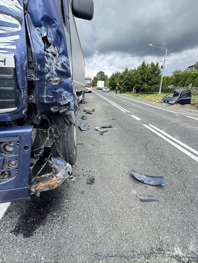 Koszmarny wypadek na DK 7 w Małopolsce! 8-latek w ciężkim stanie