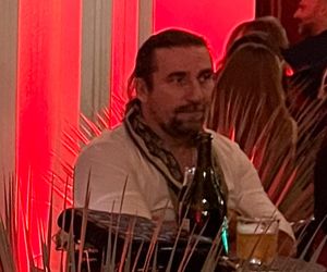 Niezła bibka Afryka Express. Obejrzeli razem odcinek, a potem poszli w tango. Iwan wyszedł ostatni