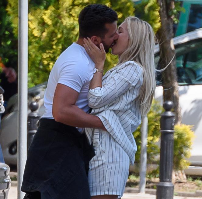 Barbara Kurdej-Szatan w czułych objęciach męża