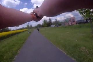 Chodził z bronią i rozglądał się po posesjach. Mieszkańcy byli przerażeni