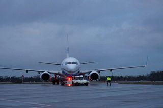 Pasażerowie pierwszy raz polecieli z Bydgoszczy prosto do Egiptu. Na lotnisku był tort w kształcie piramidy
