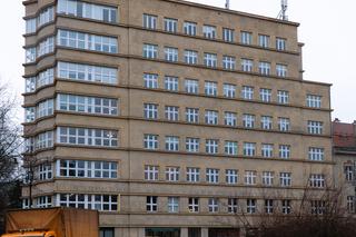 Kontrowersyjny wieżowiec w Krakowie - zobacz zdjęcia przedwojennego drapacza chmur, który rozgrzał opinię publiczną