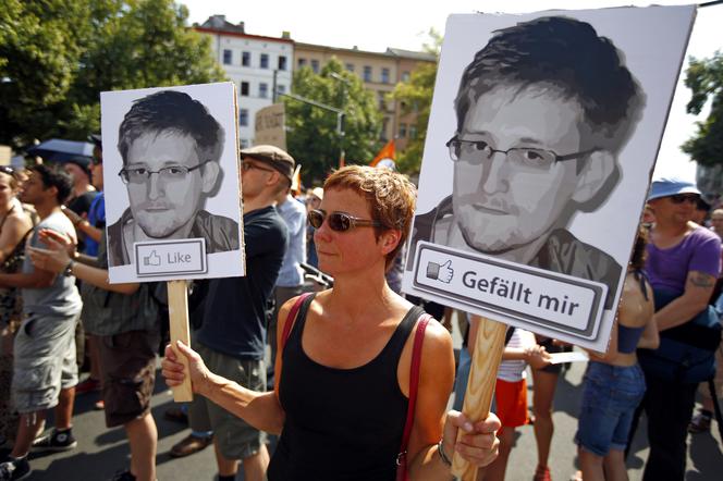 snowden (3)