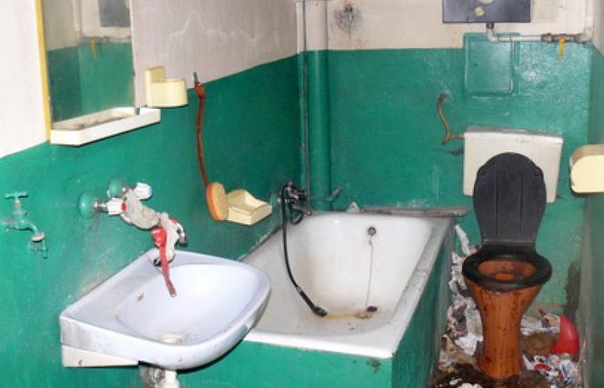 Zdewastowane mieszkania komunalne w Katowicach