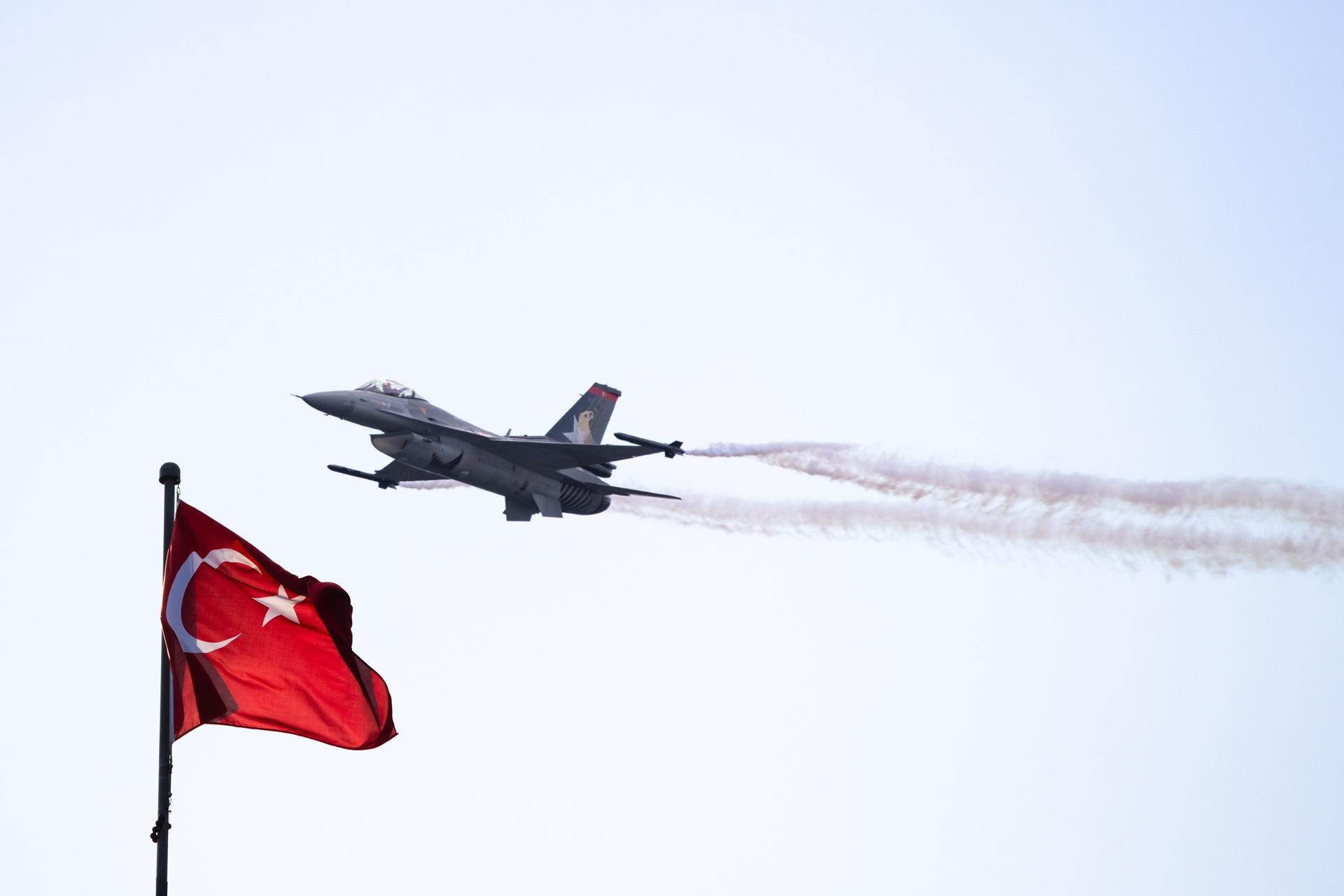 Tureckie F-16