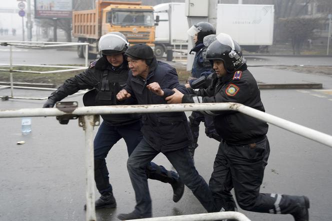 Rzeź w Kazachstanie! Bunt przeciw drożyźnie. Kostnice pełne demonstrantów