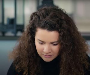Bulent dowie się o udziale Melis w porwaniu Zeynep i... postanowi dać jej nauczkę! Rozważy nawet posłanie jej do więzienia.