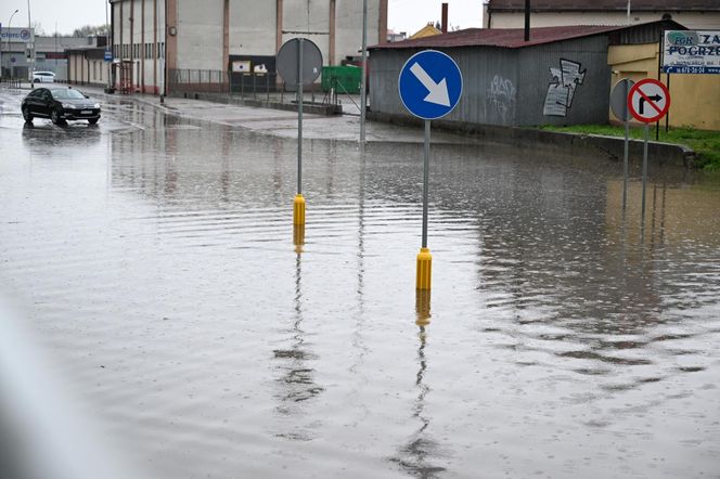 Potężne burze nad Podkarpaciem. Grad, wicher i potoki deszczu, jak w środku lata!