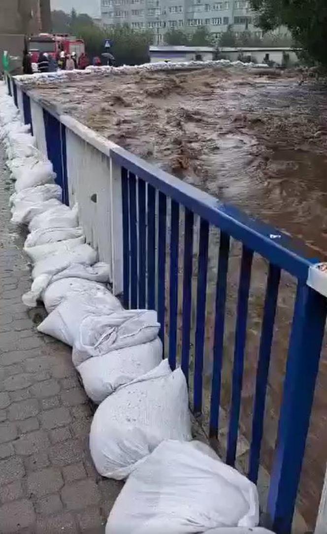 Lądek Zdrój i Stronie Śląskie zalewa woda. Dramatyczne relacje mieszkańców 