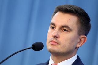Politycy KO grzmią! Polską nie rządzi rząd i eksperci, ale dziwni magicy od PR-u