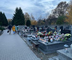 Cmentarz w Łodzi - 1 listopada