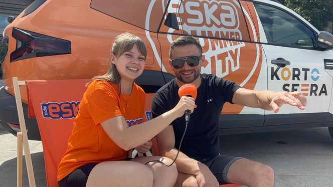 Wakacyjny patrol Eska Summer City na olsztyńskiej Plaży Miejskiej