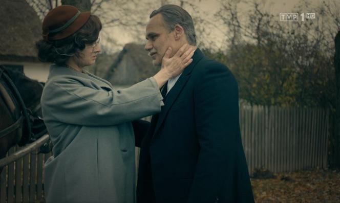 Stulecie Winnych 4 odc. 45. Andzia (Barbara Wypych), Stanisław (Jan Wieczorkowski) - wspomnienie zaręczyn