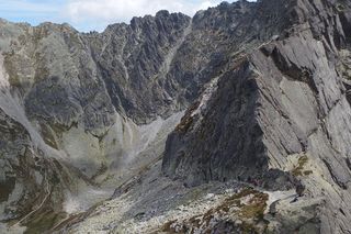 Zamknięty szlak w Tatrach. Na trasie będą wymieniane łańcuchy